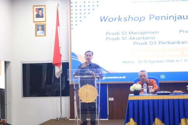 FEB UM Metro Gelar FGD datangkan Akademisi Guru Besar dan Praktisi dalam Peninjauan Kurikulum