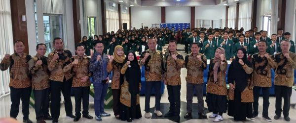 FEB UM Metro Gelar Mastama Fakultas, Sambut Ratusan Mahasiswa Baru dengan Semangat Kebersamaan
