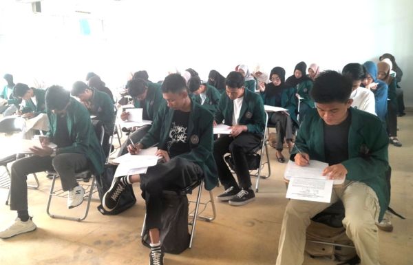 FEB UM Metro Laksanakan Ujian Akhir Semester Ganjil TA 2025/2026