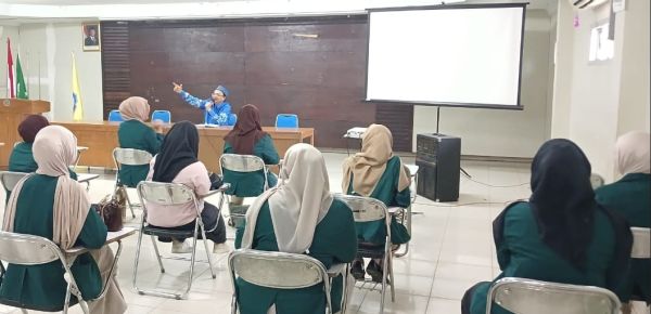 Wakil Rektor IV UM Metro Tekankan Nilai PROFETIK dalam Penguatan AIK bagi Mahasiswa FEB